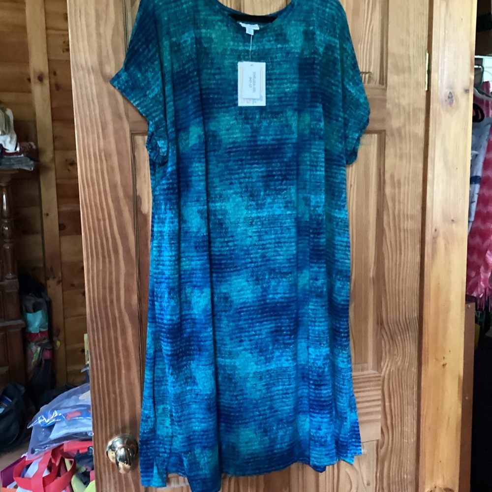 LuLaRoe Chelsea Shirtdress in blue/green